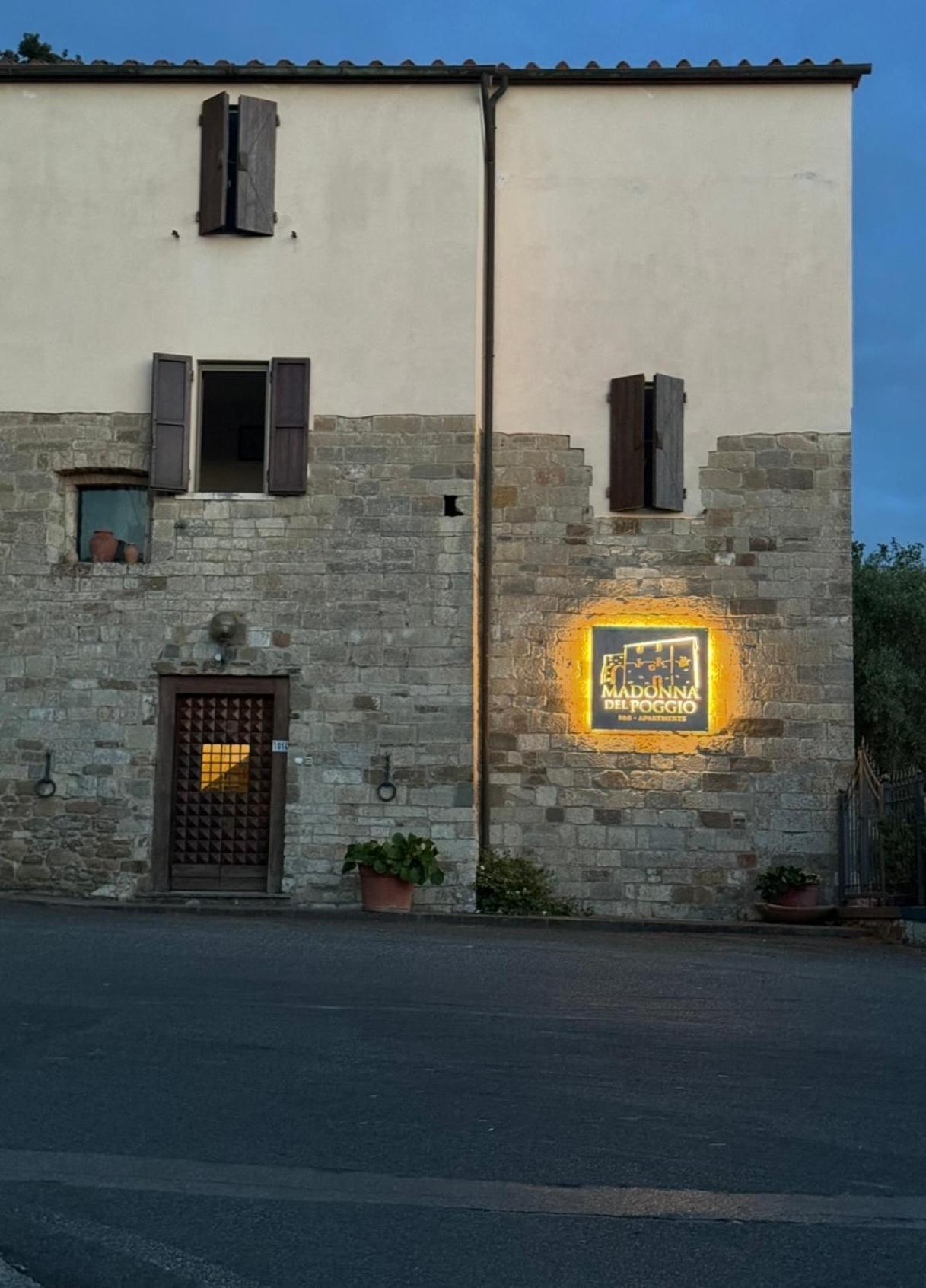 Madonna Del Poggio Cav Aparthotel Scarlino Exterior photo